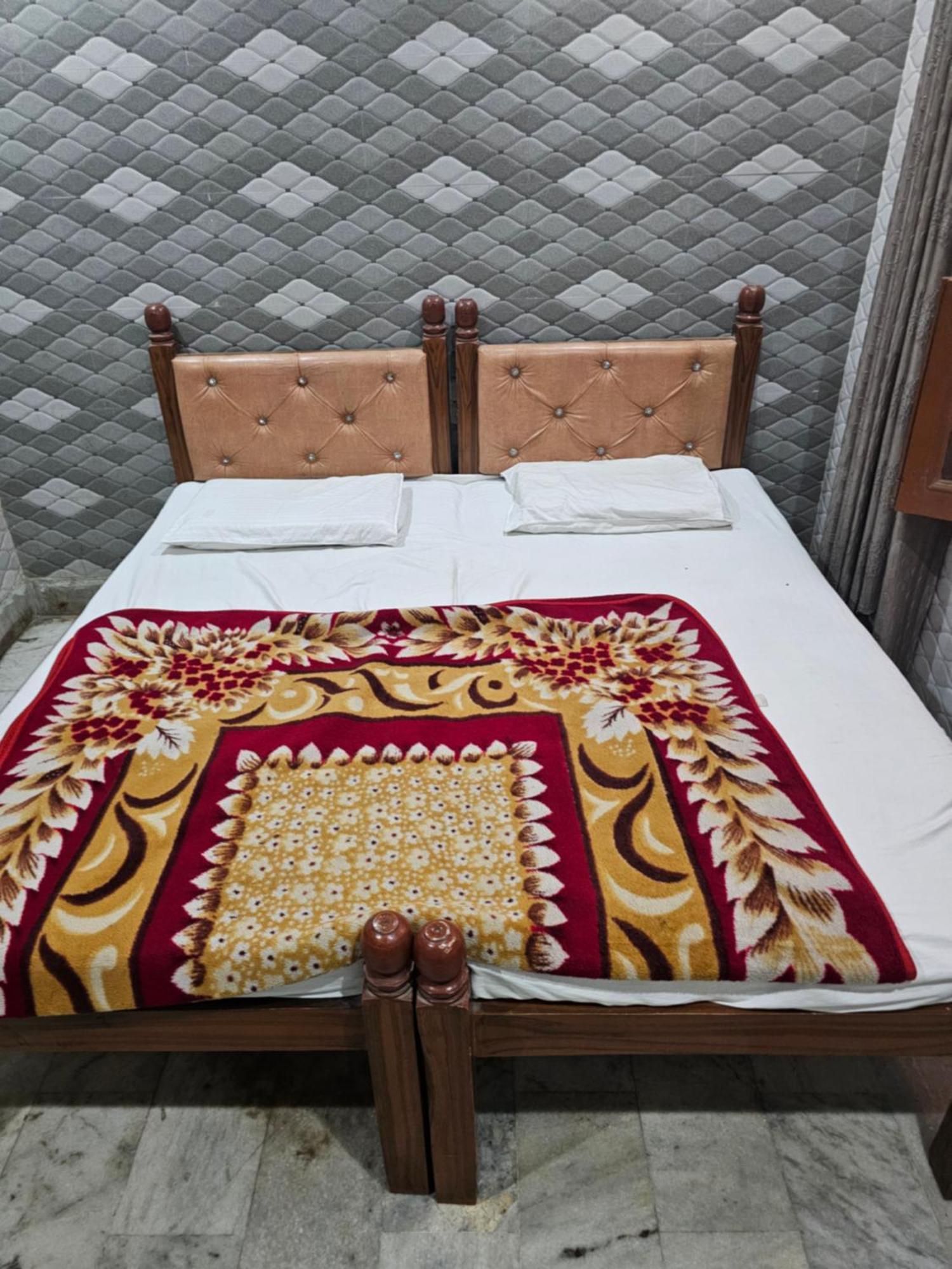 Subhadra Guest House マトゥラー 部屋 写真