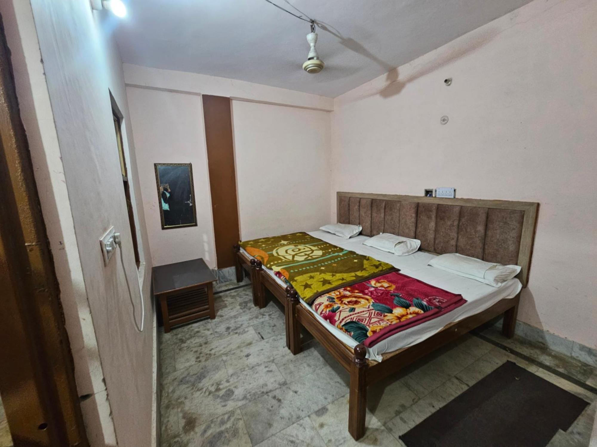 Subhadra Guest House マトゥラー 部屋 写真
